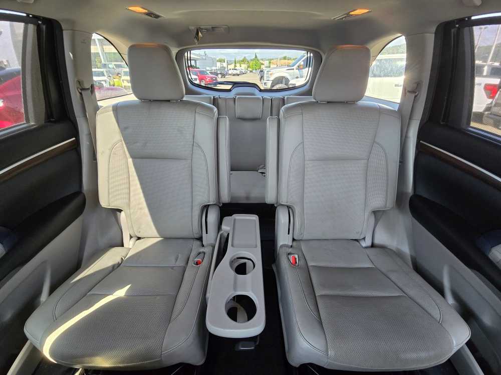 Thumbnail: 2015 Toyota Highlander - 18