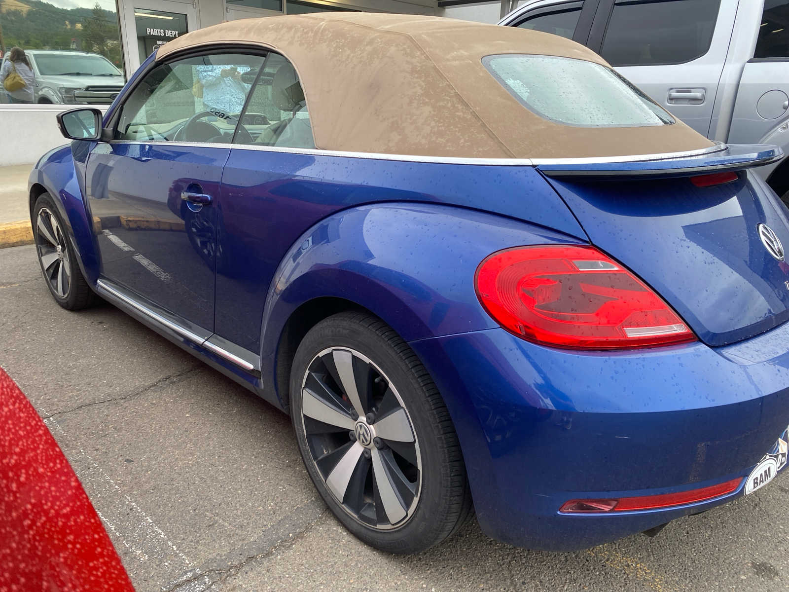 2013 Volkswagen Beetle  2