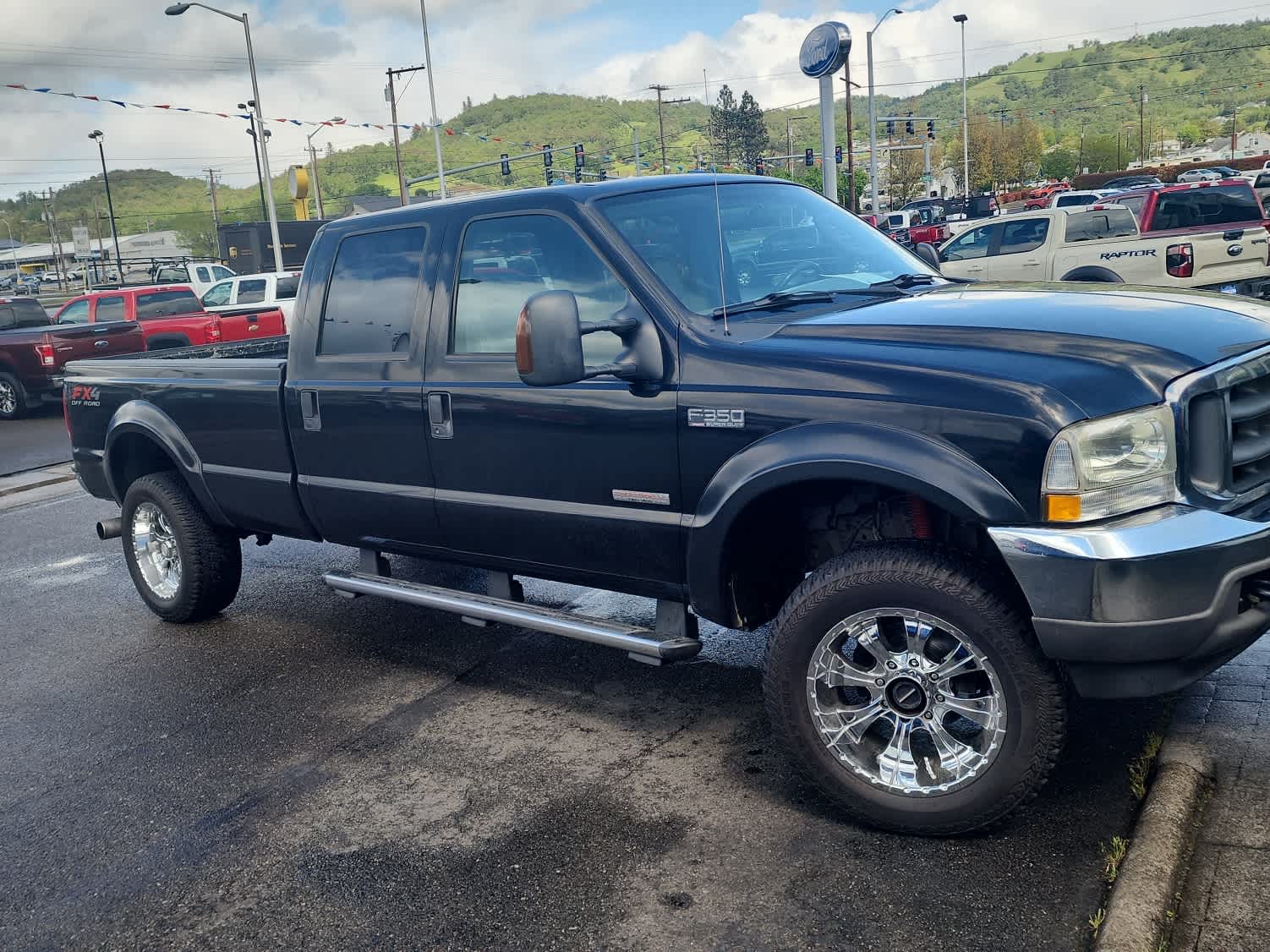 Thumbnail: 2004 Ford F-350 - 6