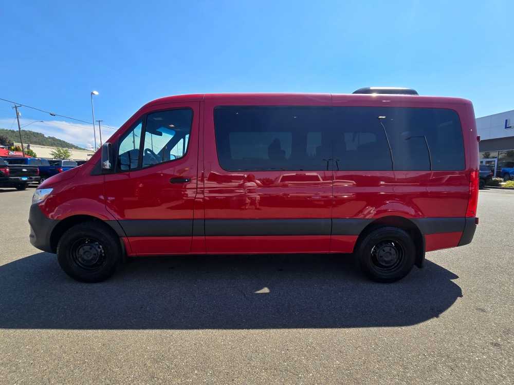 Thumbnail: 2021 Mercedes-Benz Sprinter - 2