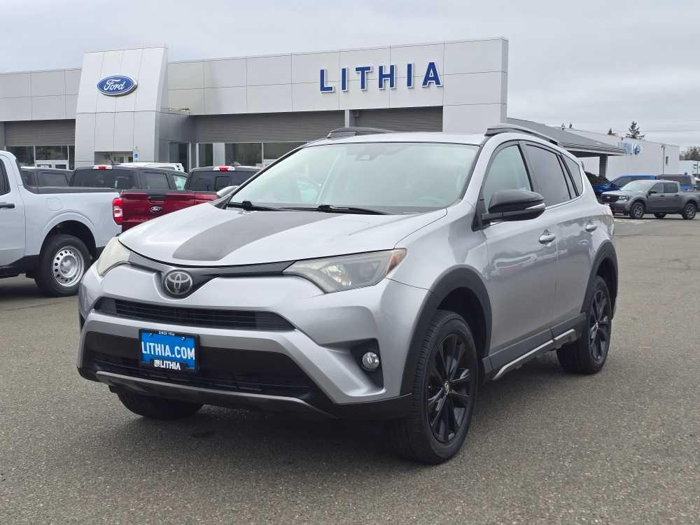 Thumbnail: 2018 Toyota RAV4 - 1