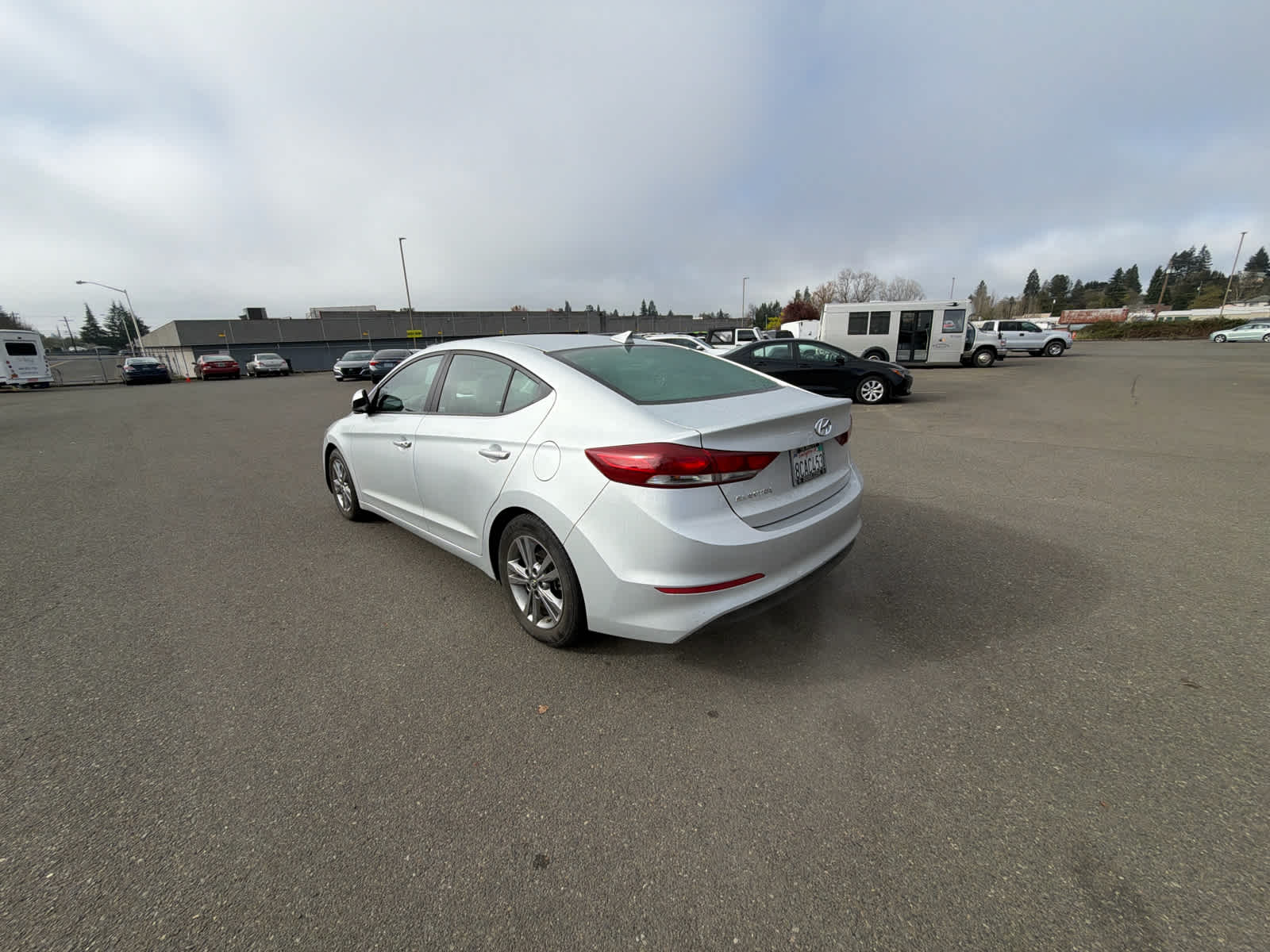 Thumbnail: 2018 Hyundai Elantra - 10