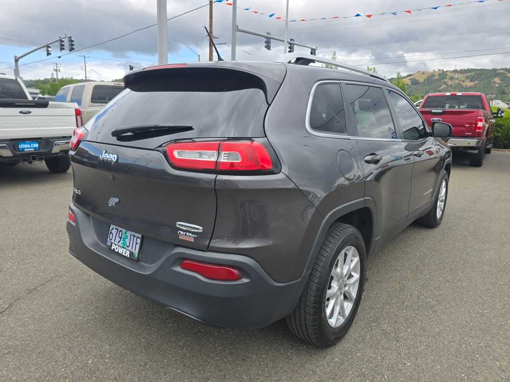 Thumbnail: 2017 Jeep Cherokee - 17