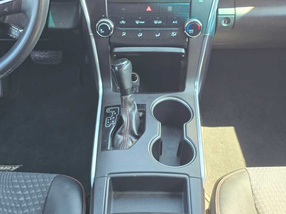 Thumbnail: 2015 Toyota Camry - 13