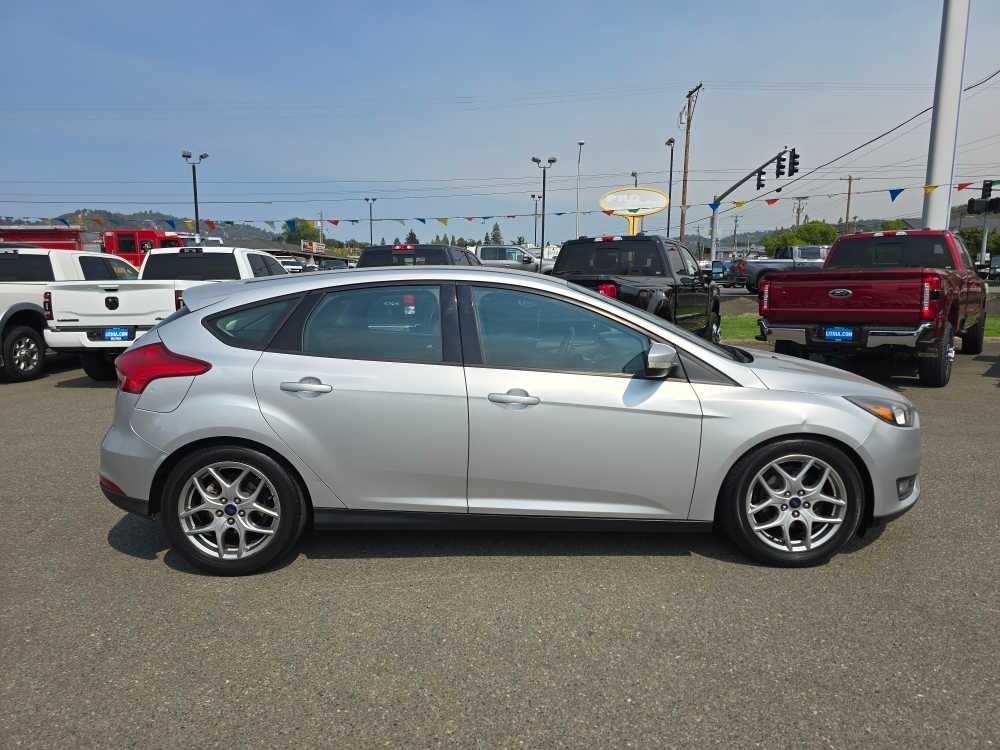 Thumbnail: 2015 Ford Focus - 6