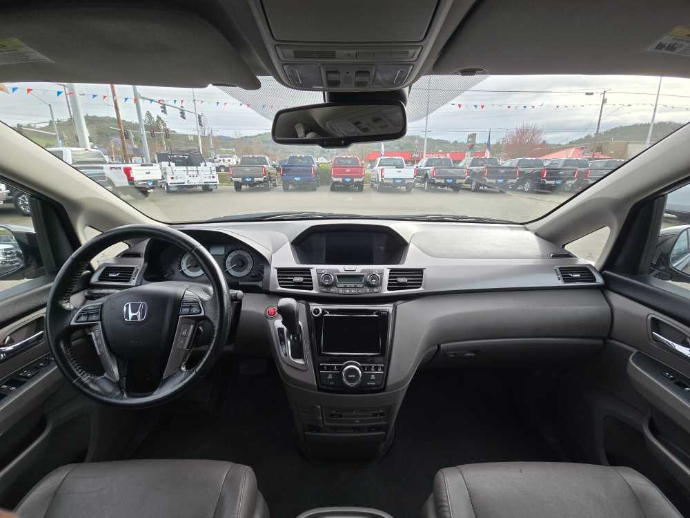 Thumbnail: 2016 Honda Odyssey - 15