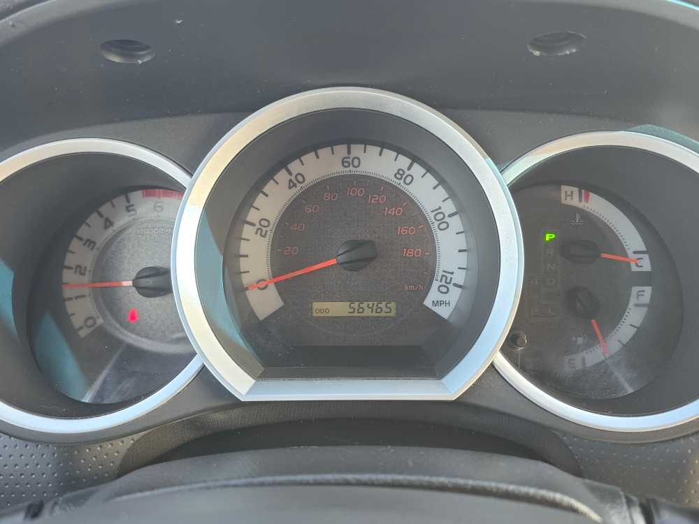 Thumbnail: 2015 Toyota Tacoma - 21