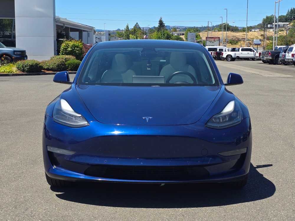 Thumbnail: 2021 Tesla Model 3 - 12