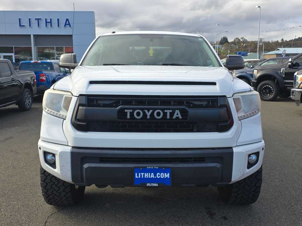 Thumbnail: 2016 Toyota Tundra - 8