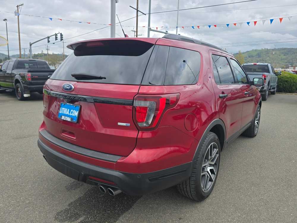 Thumbnail: 2019 Ford Explorer - 5