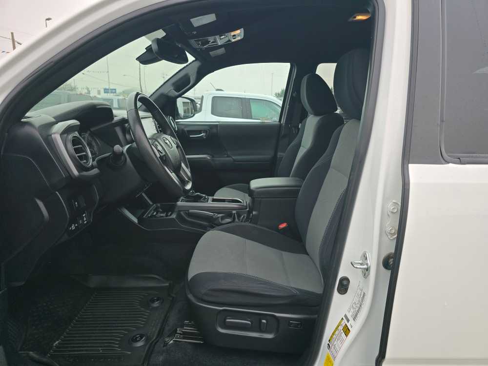 Thumbnail: 2021 Toyota Tacoma - 9