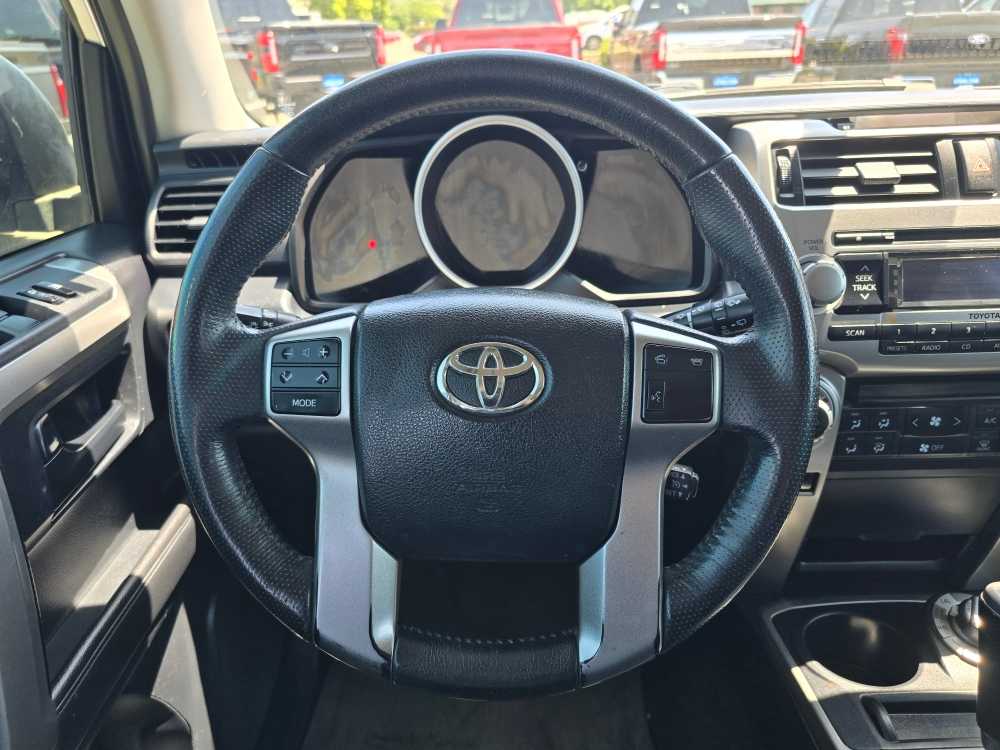 Thumbnail: 2010 Toyota 4Runner - 11