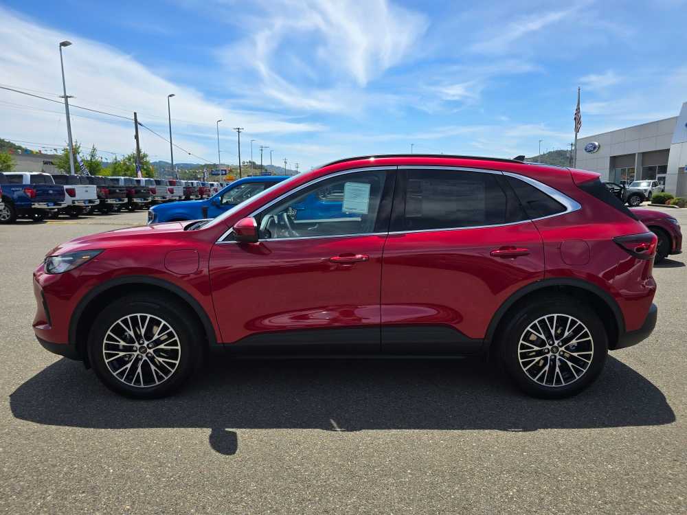 Thumbnail: 2025 Ford Escape - 2