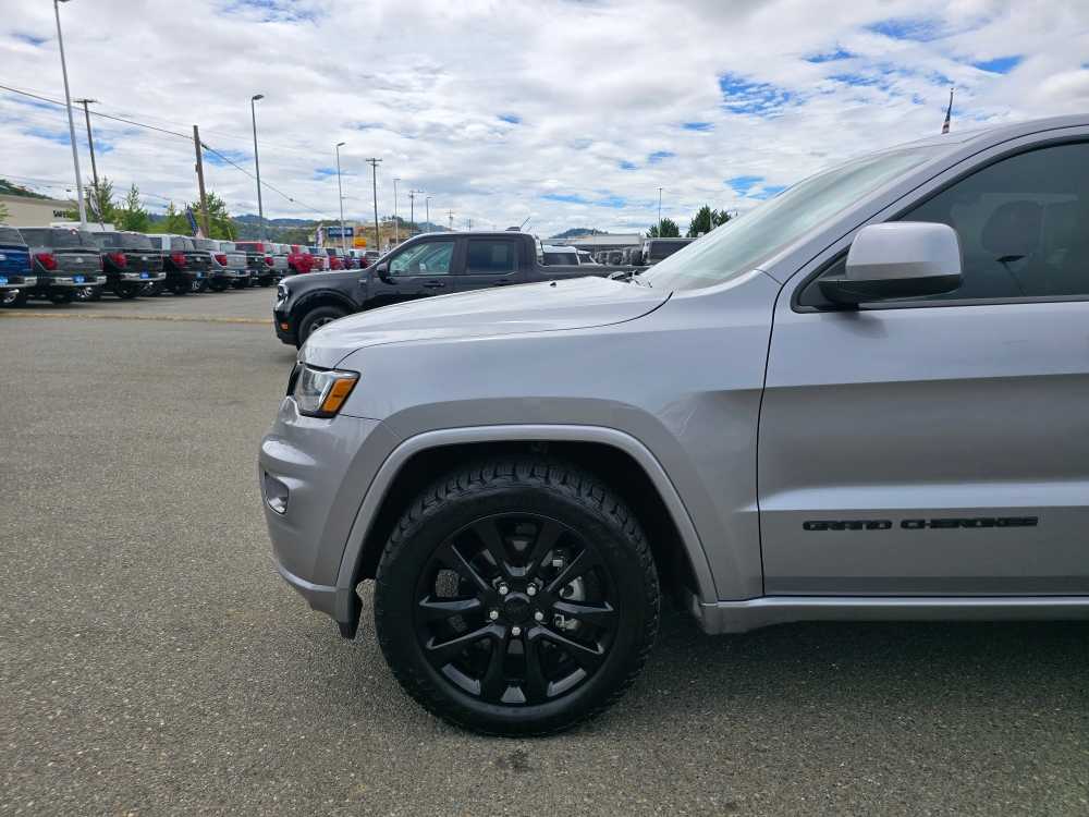Thumbnail: 2019 Jeep Grand Cherokee - 6