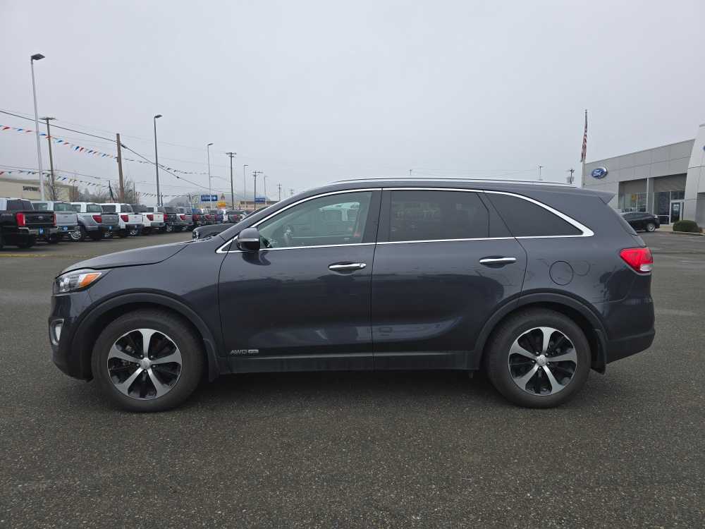 Thumbnail: 2016 Kia Sorento - 2