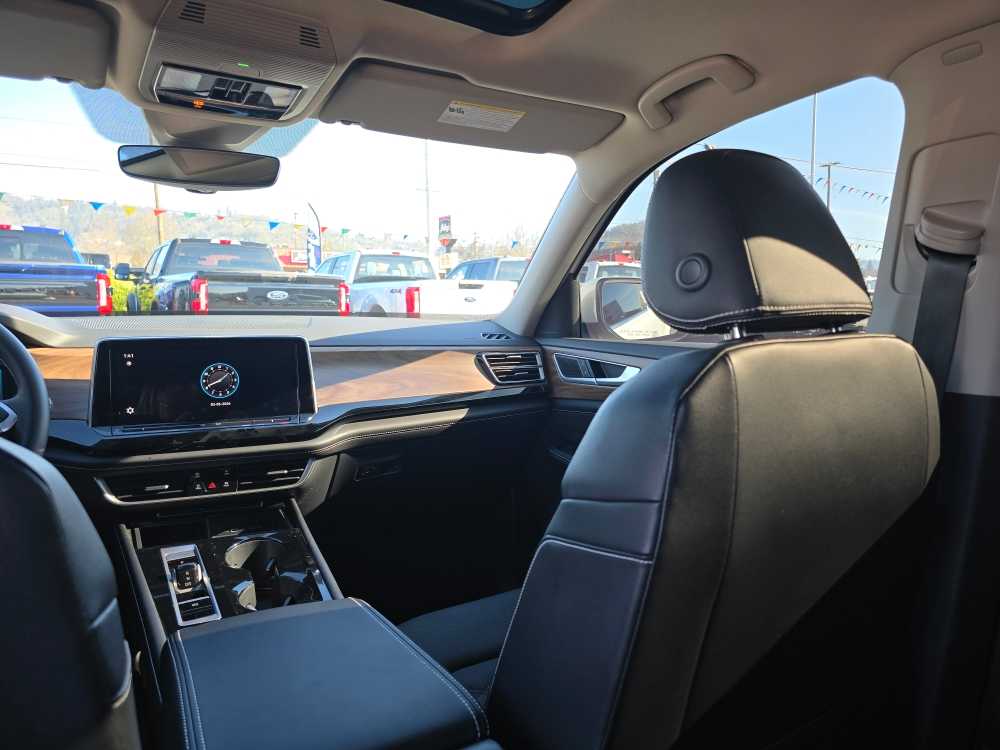 Thumbnail: 2024 Volkswagen Atlas - 14