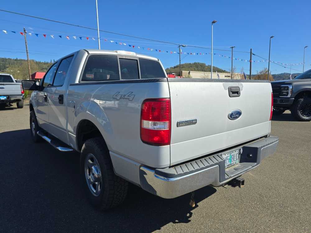 Thumbnail: 2004 Ford Econoline - 3