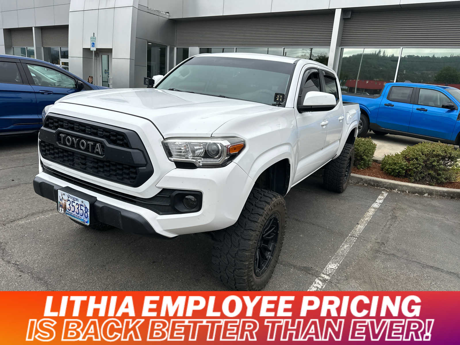 Thumbnail: 2017 Toyota Tacoma - 1