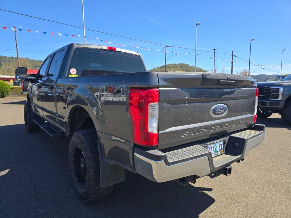 Thumbnail: 2018 Ford F-350 - 2