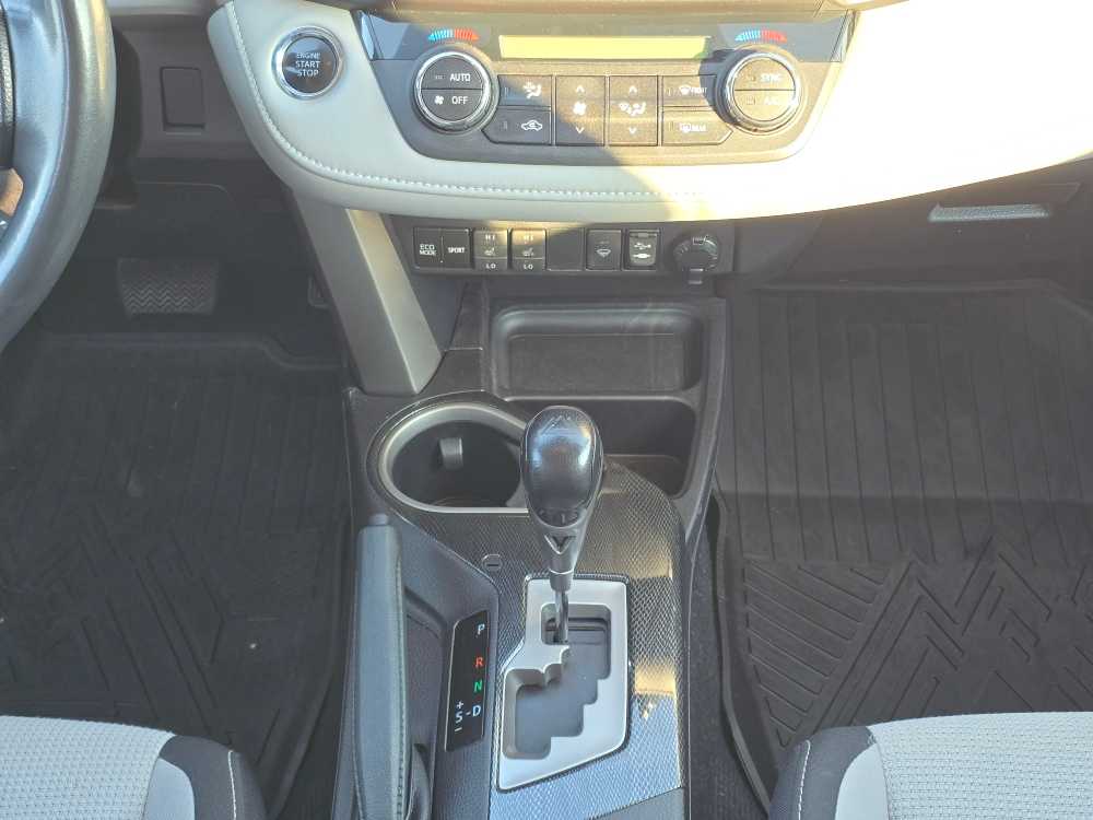 Thumbnail: 2018 Toyota RAV4 - 13