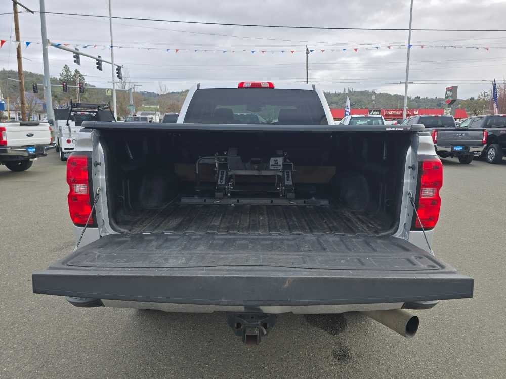 Thumbnail: 2015 Chevrolet Silverado 2500 - 20