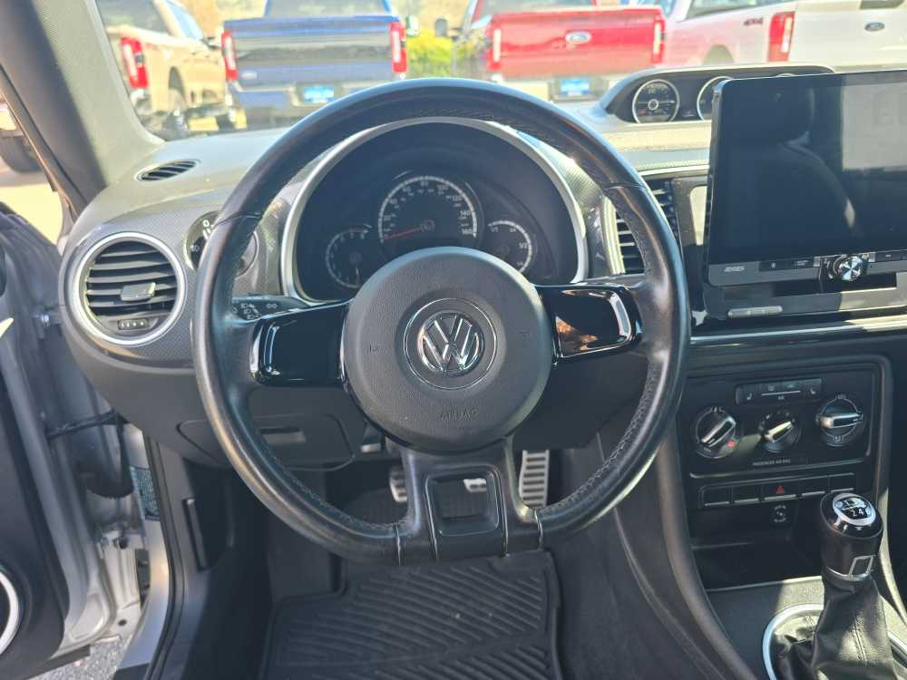Thumbnail: 2013 Volkswagen Beetle - 12