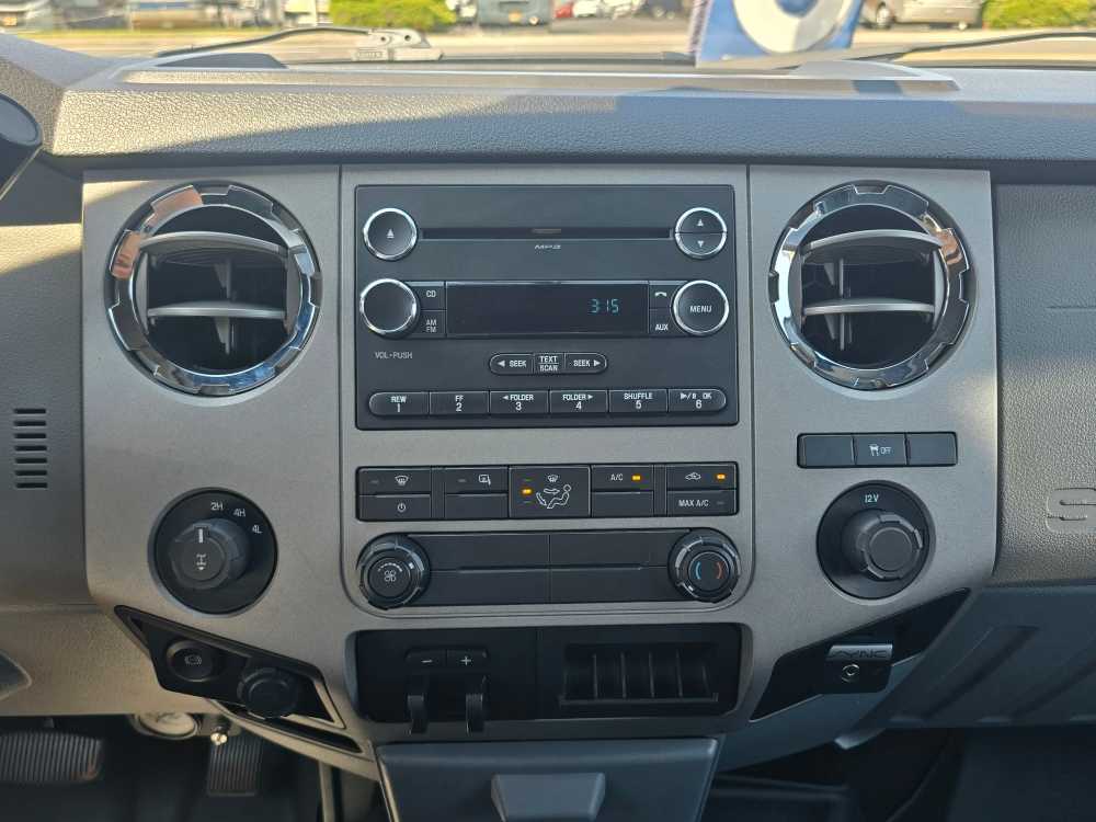 Thumbnail: 2015 Ford F-250 - 13