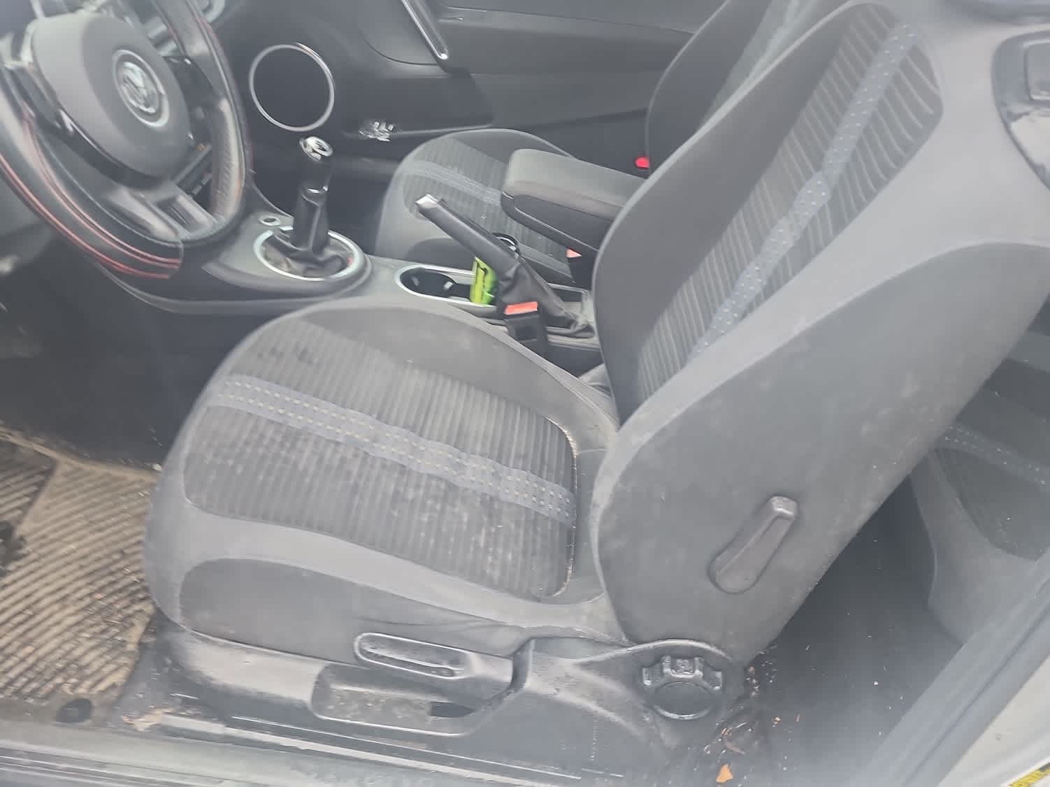 Thumbnail: 2013 Volkswagen Beetle - 8