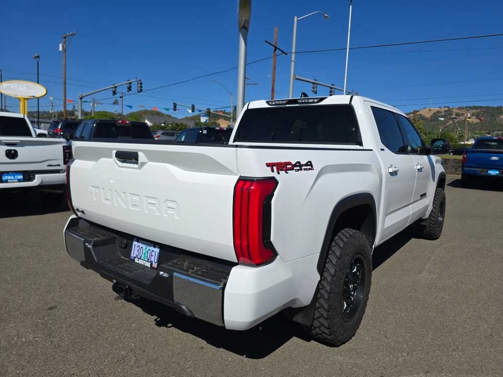 Thumbnail: 2025 Toyota Tundra - 3