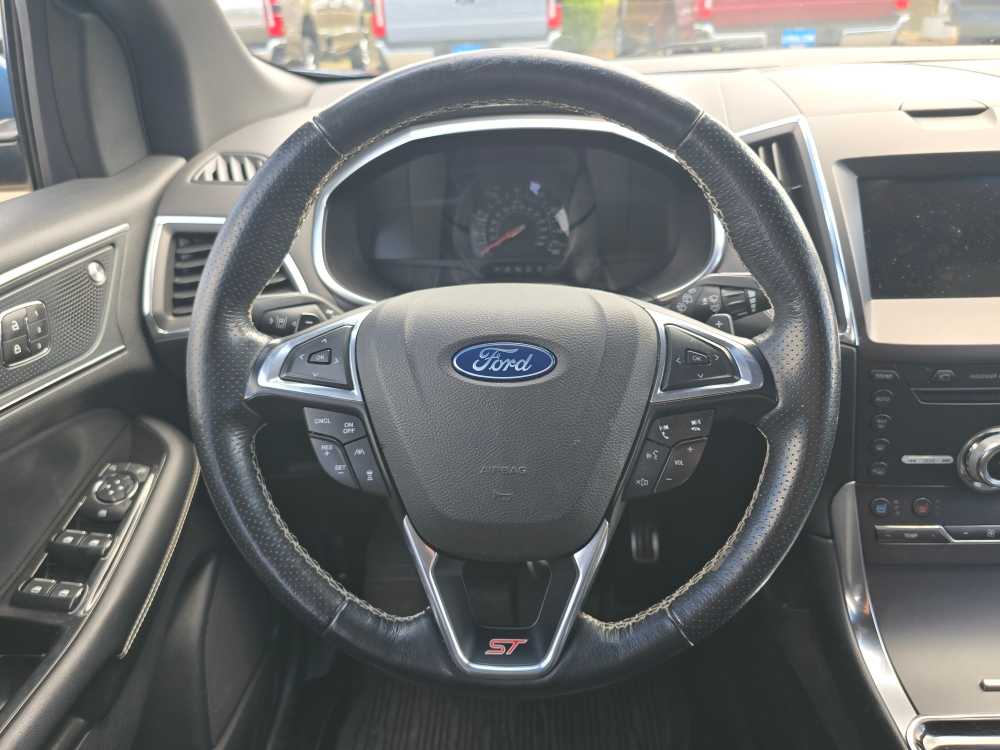 Thumbnail: 2019 Ford Edge - 11
