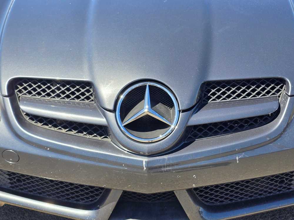Thumbnail: 2010 Mercedes-Benz SLK - 16