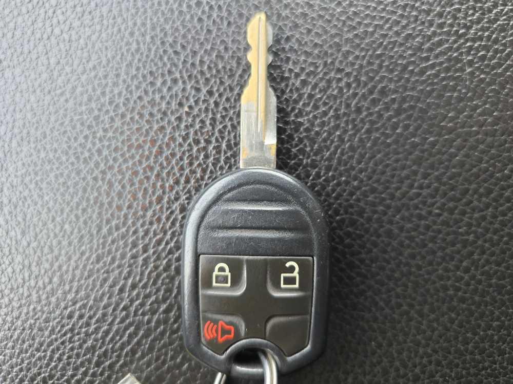 Thumbnail: 2014 Ford F-350 - 21