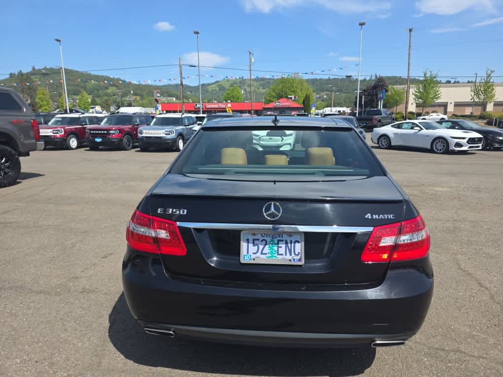 Thumbnail: 2010 Mercedes-Benz E-Class - 4