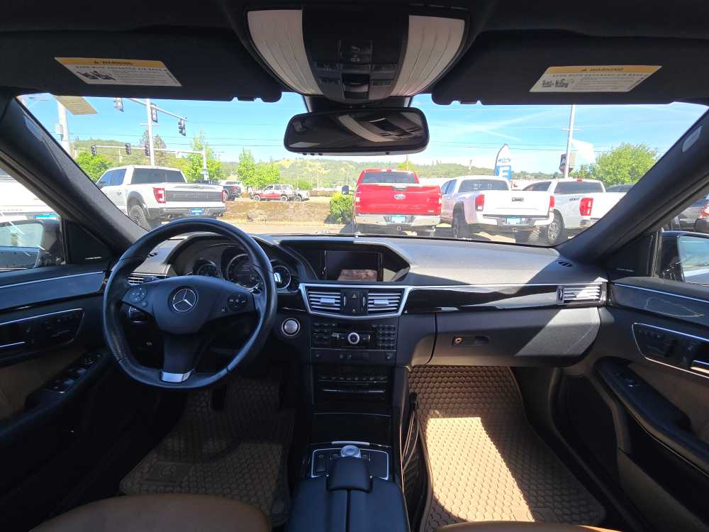 Thumbnail: 2010 Mercedes-Benz E-Class - 14
