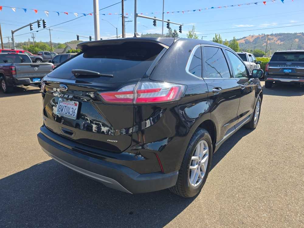 Thumbnail: 2021 Ford Edge - 3