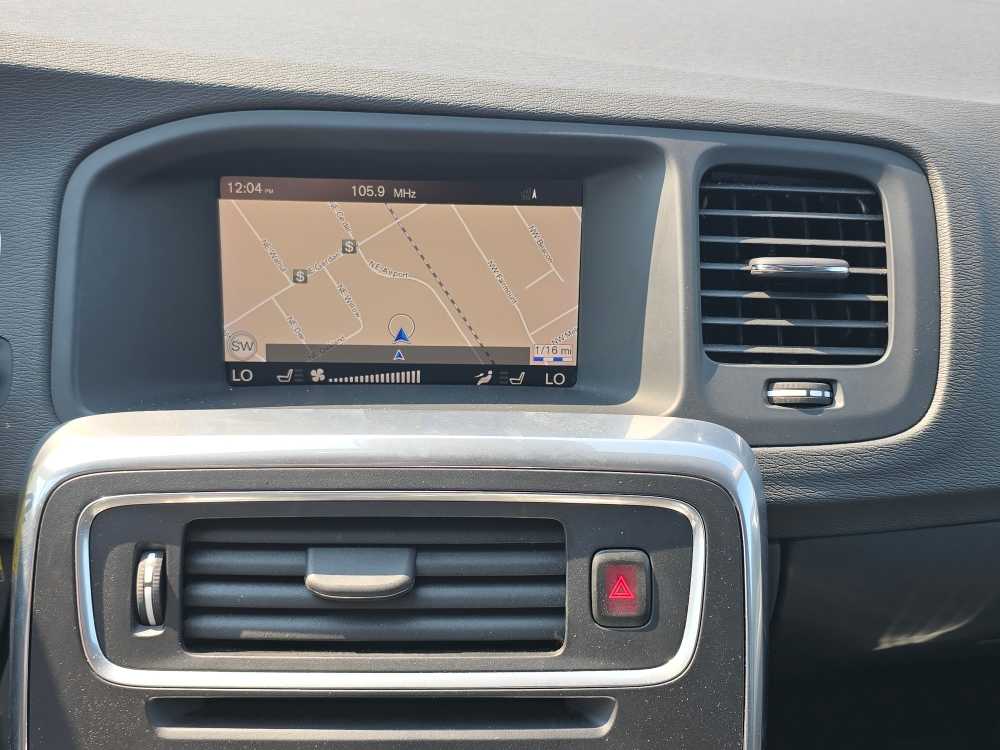 Thumbnail: 2018 Volvo S60 - 12