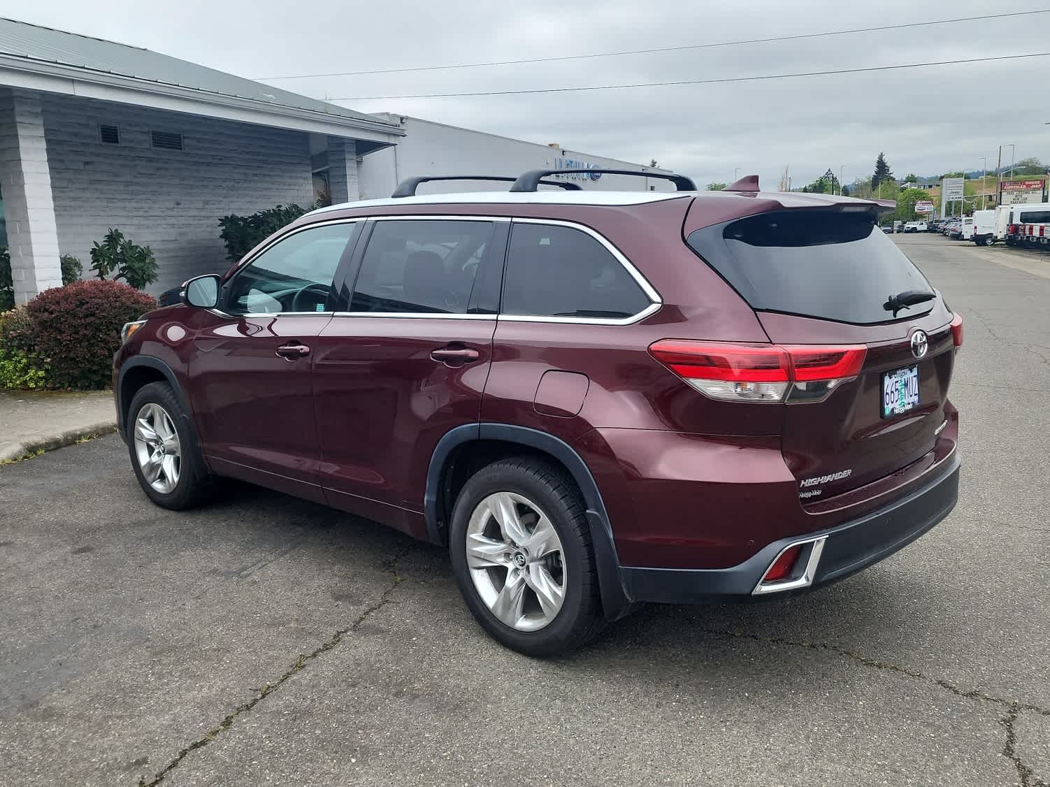 Thumbnail: 2018 Toyota Highlander - 4