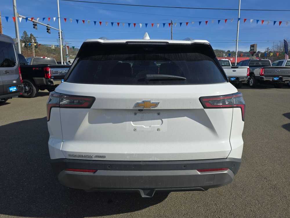 Thumbnail: 2025 Chevrolet Equinox - 4