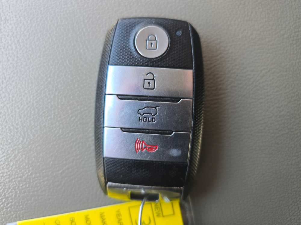 Thumbnail: 2017 Kia Sorento - 22