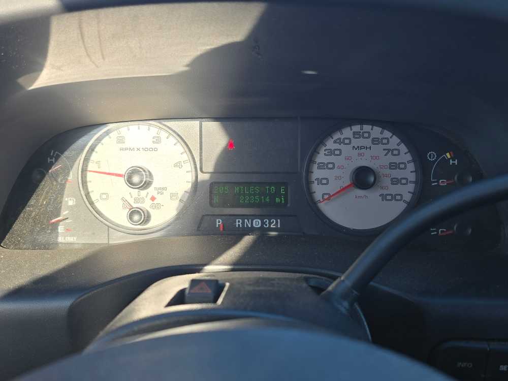 Thumbnail: 2005 Ford F-250 - 21