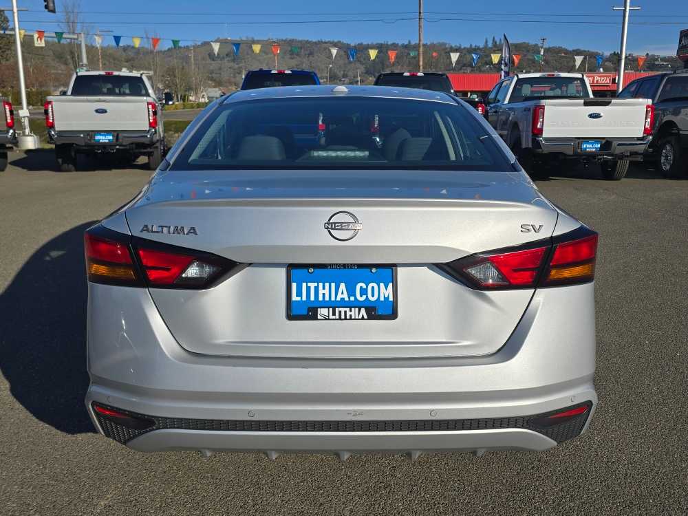 Thumbnail: 2023 Nissan Altima - 4