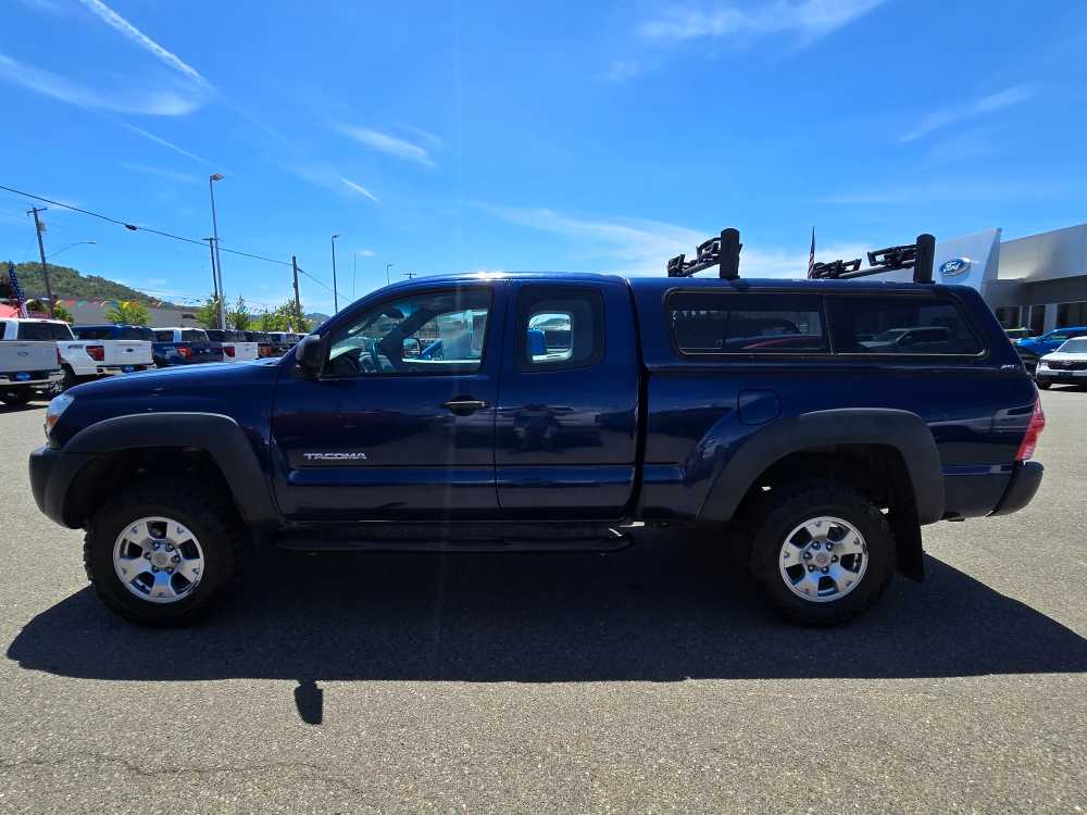 Thumbnail: 2007 Toyota Tacoma - 2