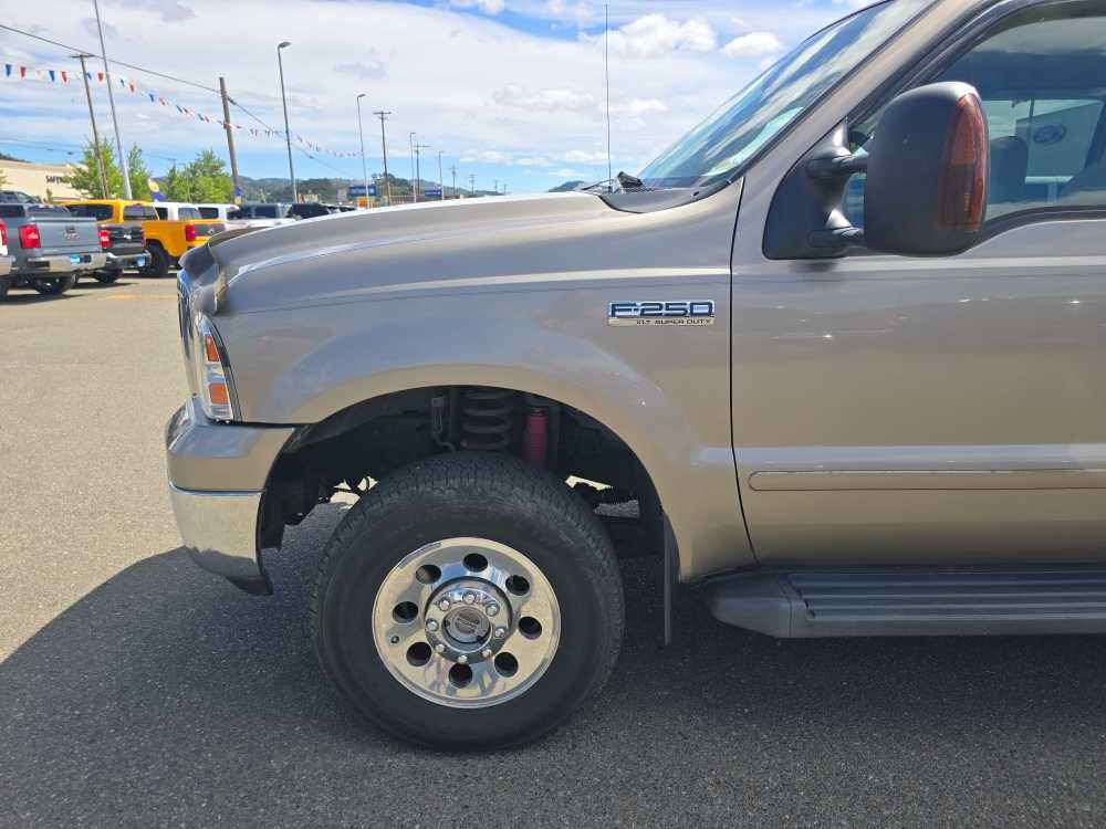 Thumbnail: 2006 Ford F-250 - 13