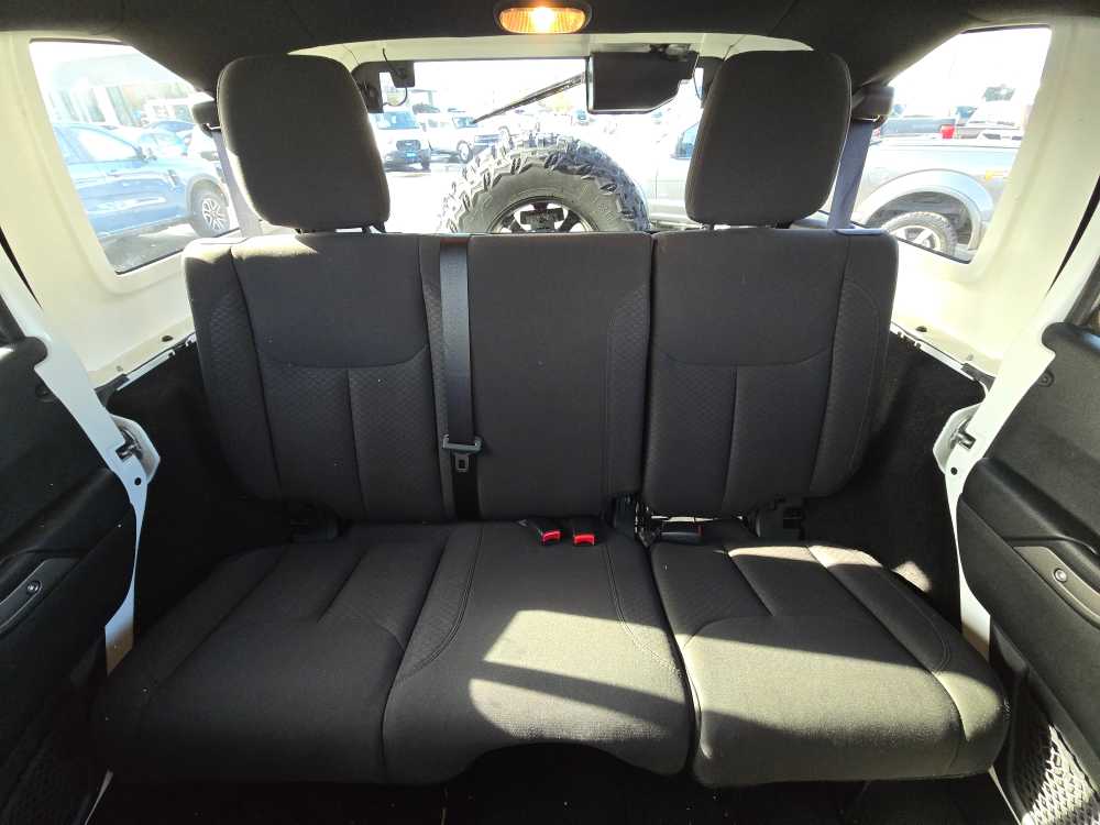 Thumbnail: 2018 Jeep Wrangler - 17