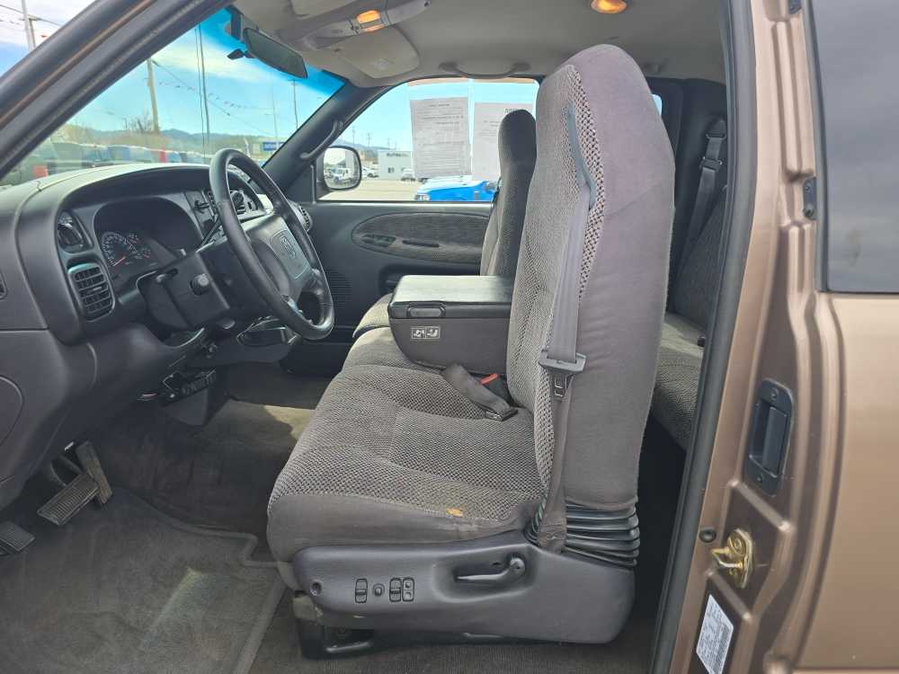 Thumbnail: 2001 Dodge Ram 1500 - 10