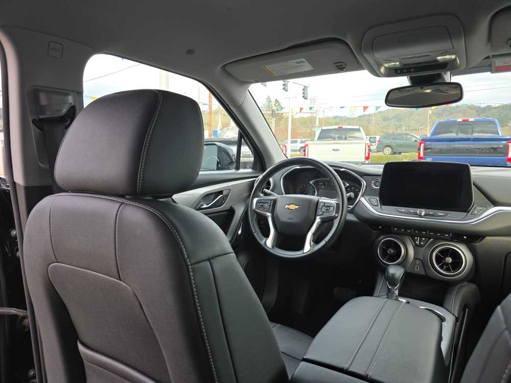 Thumbnail: 2024 Chevrolet Blazer - 10