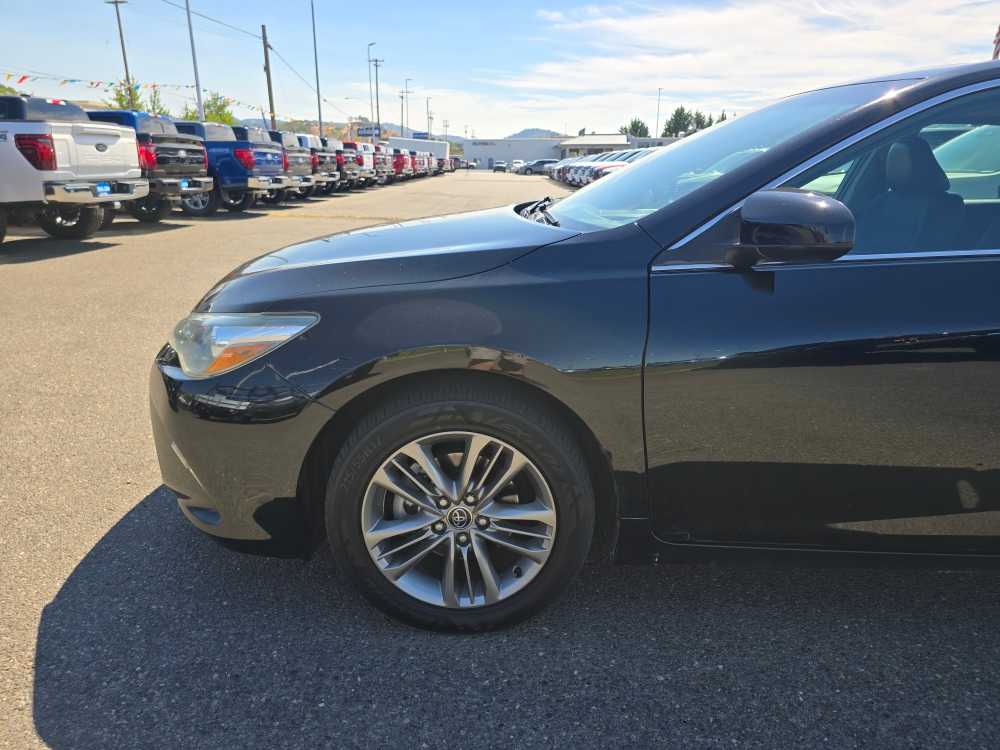 Thumbnail: 2015 Toyota Camry - 18