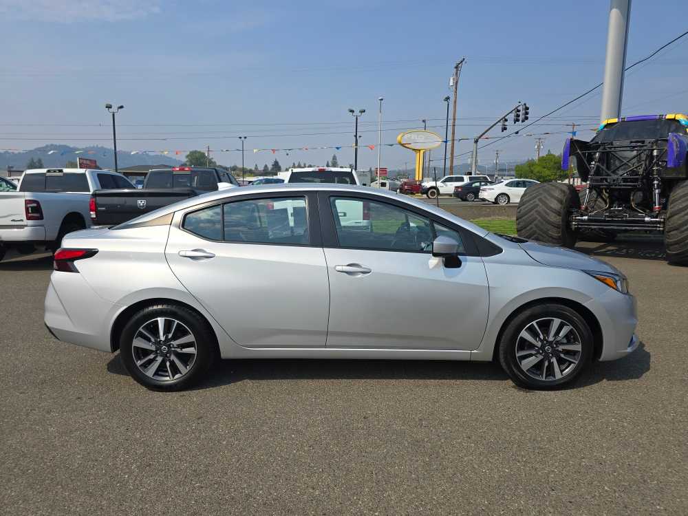 Thumbnail: 2022 Nissan Versa - 6