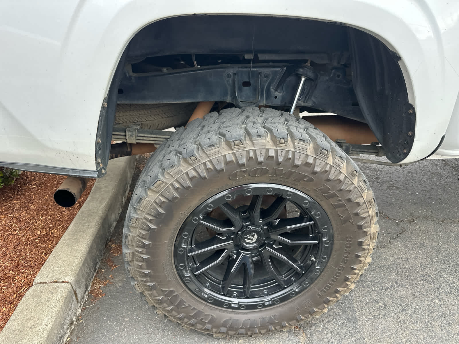 Thumbnail: 2017 Toyota Tacoma - 8