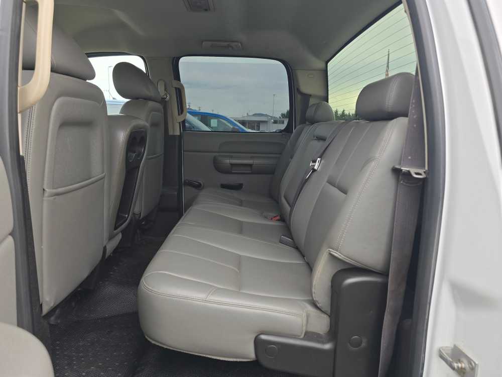 Thumbnail: 2014 Chevrolet Silverado 3500 - 17